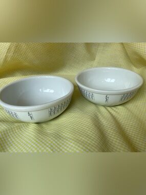 Pair of small vintage regent bowls made in Czechia grey and white